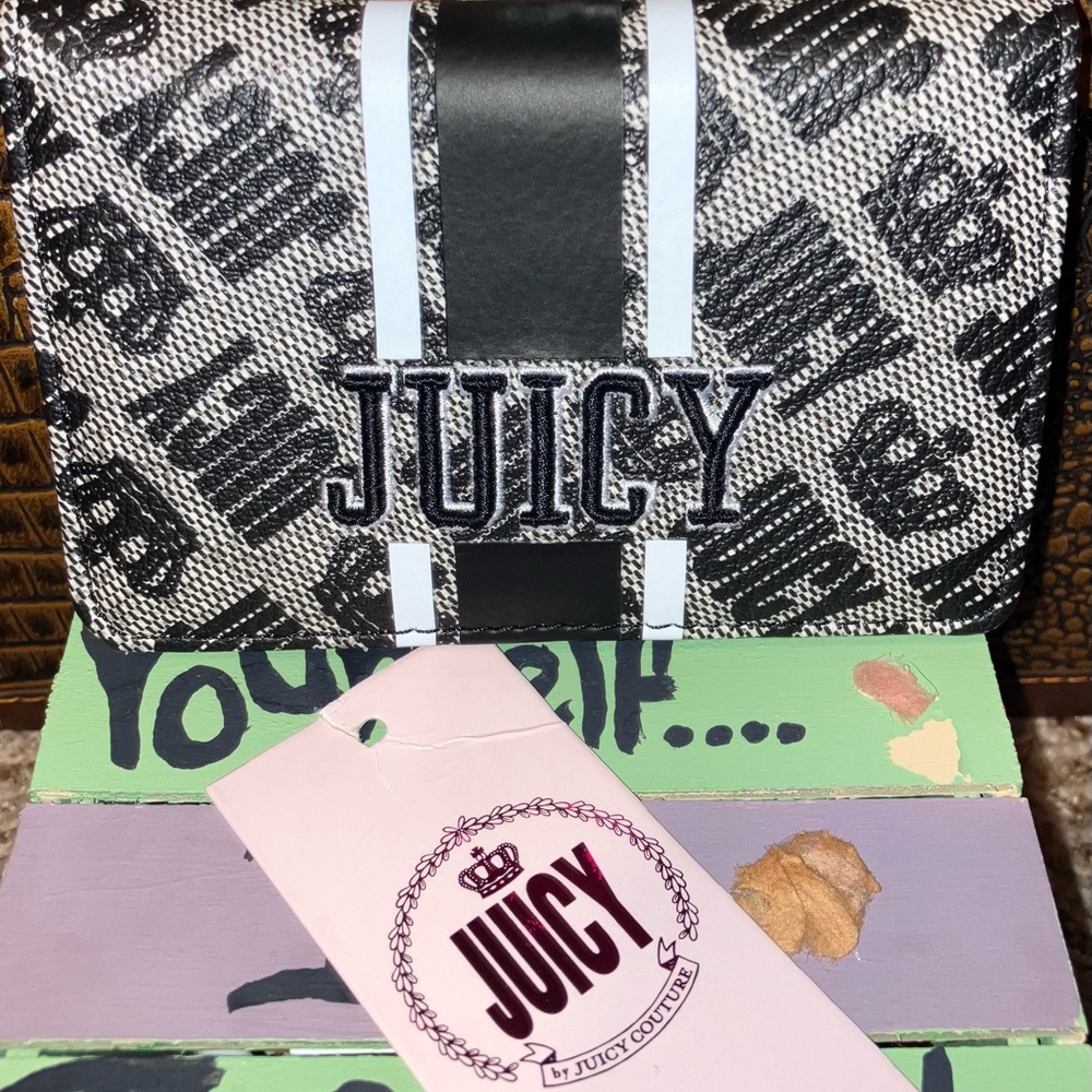Juicy Couture wallet